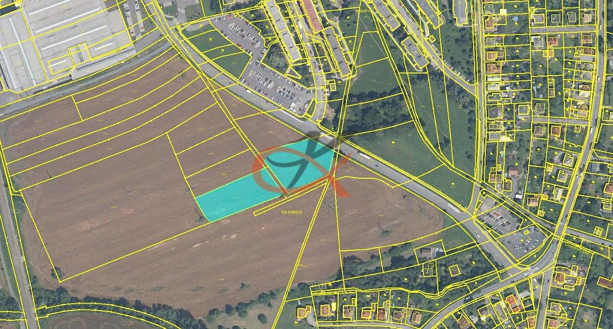 Prodej stavebního pozemku 7053 m² – fotografie 2