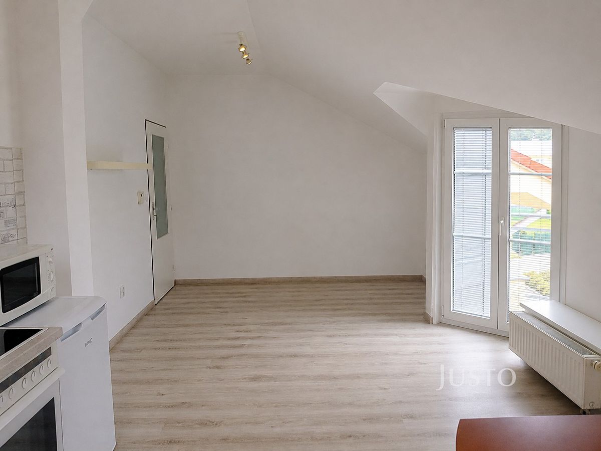 Prodej bytu 1+kk 35 m² – fotografie 2