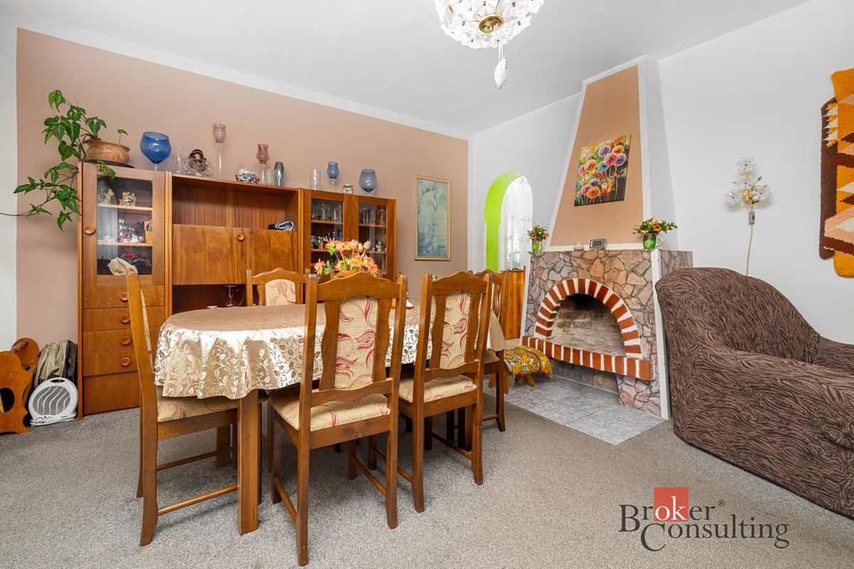 Prodej rodinného domu 141 m², pozemek 837 m² – fotografie 4