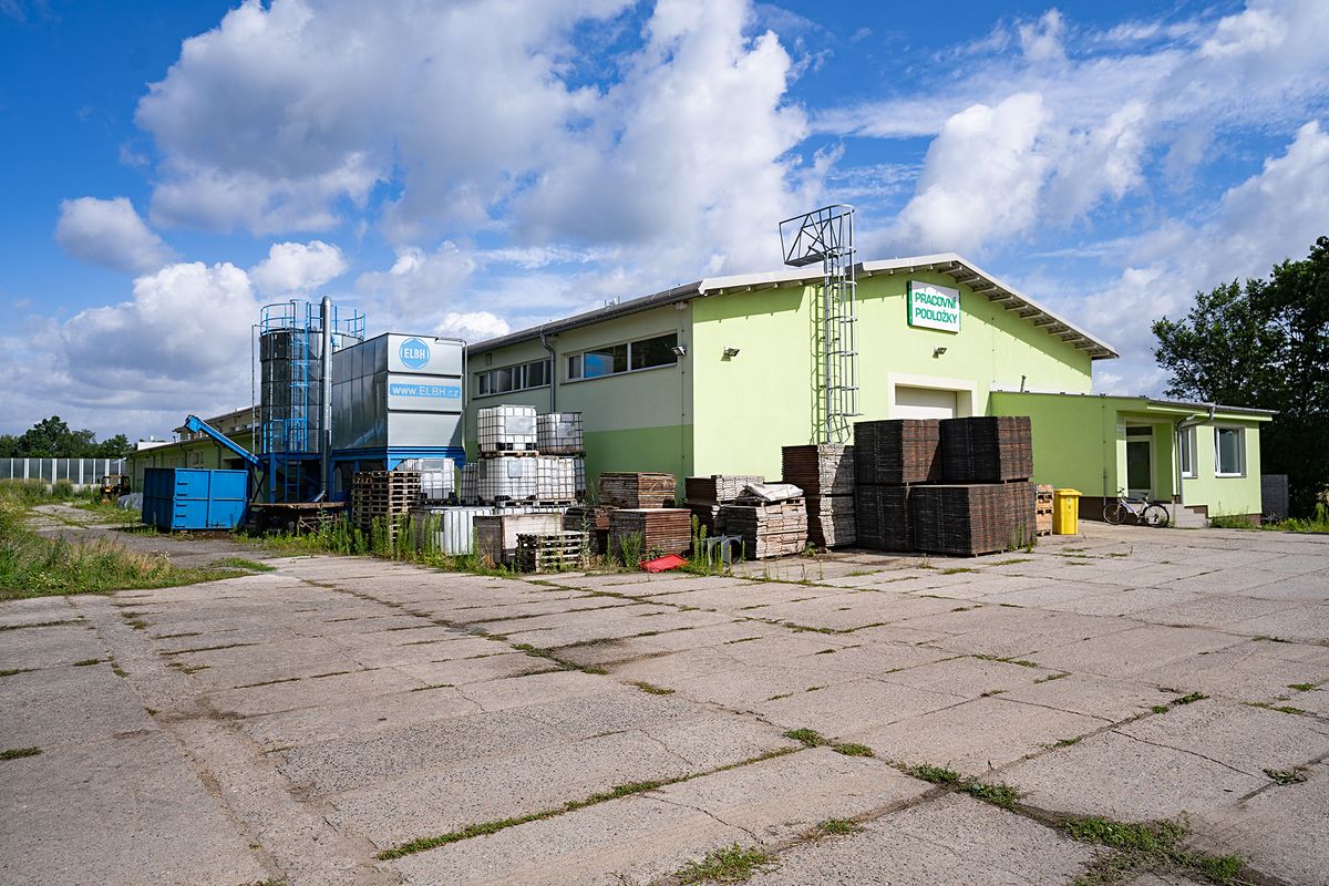 Prodej výrobní haly, prostoru 1650 m² – fotografie 2