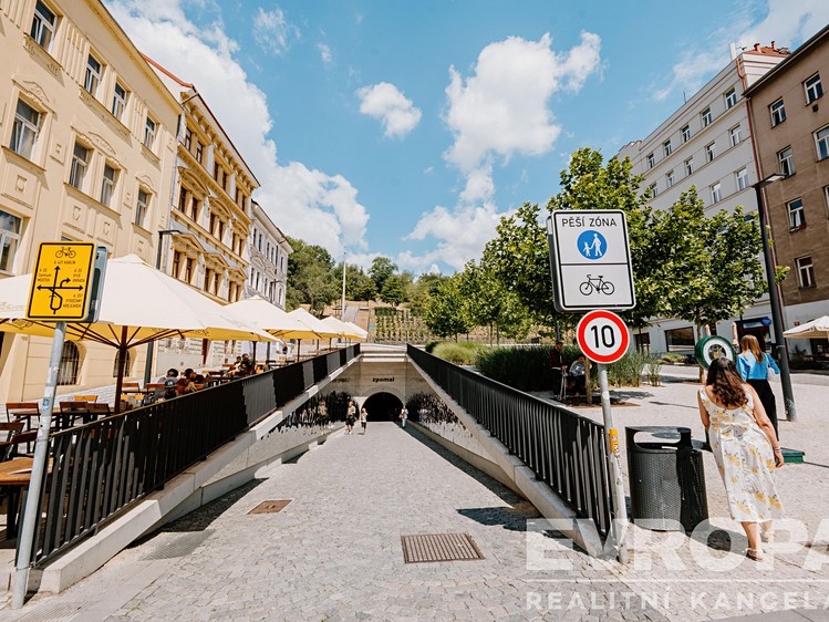 Квартира 2+1 в оренду, 67 м² (2 з 12)