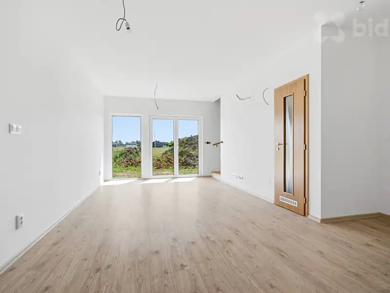 Prodej bytu 3+kk 86 m², Vrskmaň – náhled fotky 3