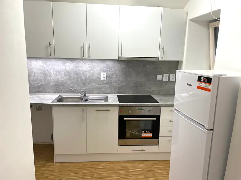 Pronájem kanceláře 54 m², Sušice – náhled fotky 3