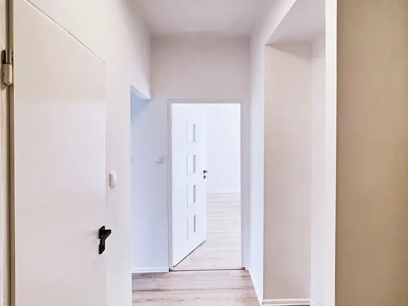 Pronájem bytu 2+1 55 m², Třinec – náhled fotky 1