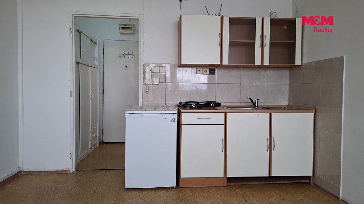 Pronájem bytu 2+kk 40 m² – fotografie 2