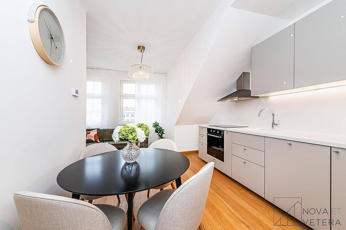 Prodej bytu 4+kk 117 m² (Mezonet)