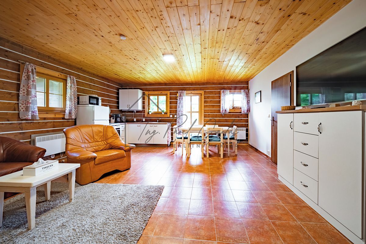 Prodej chalupy 180 m², pozemek 1051 m² – fotografie 2