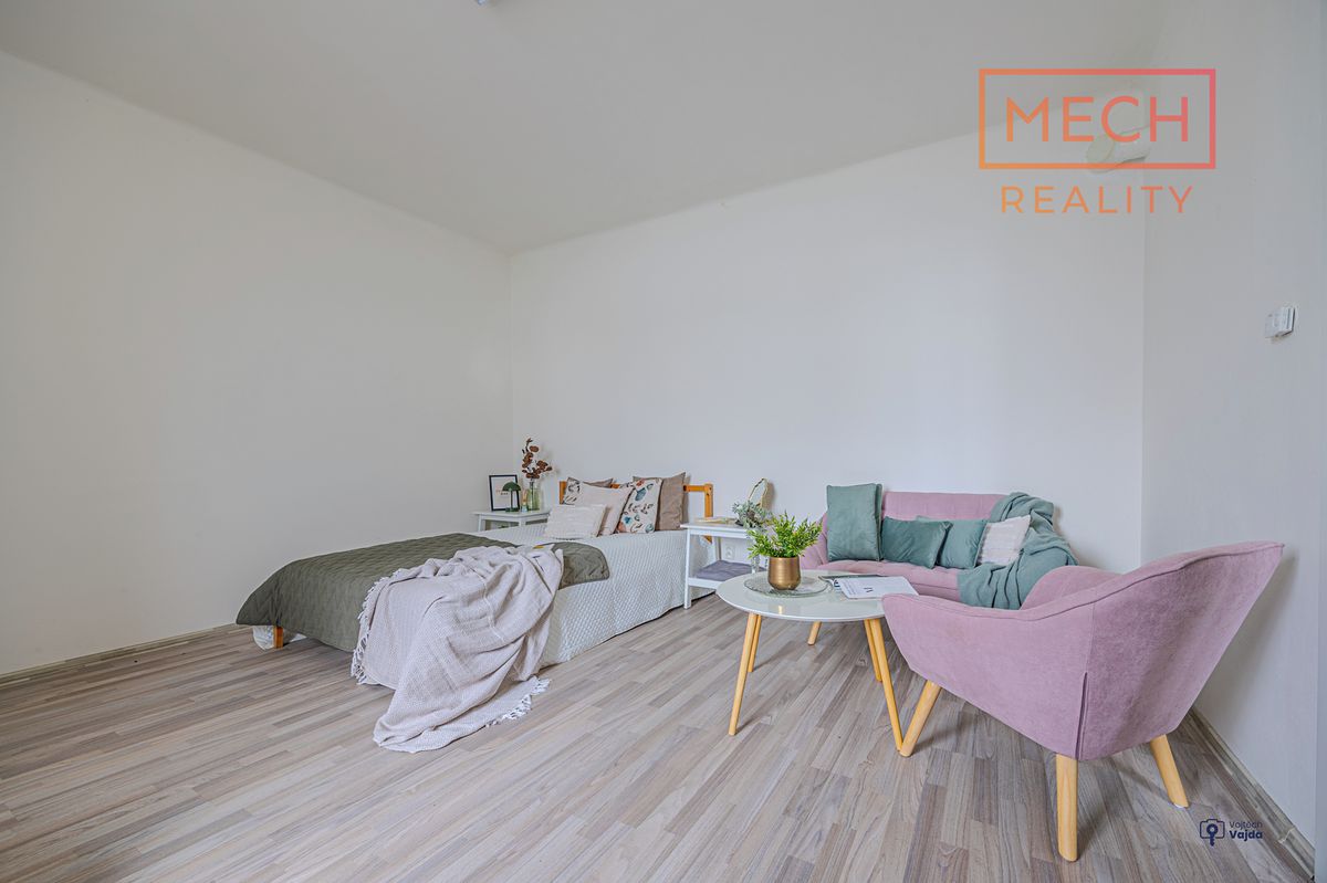 Pronájem bytu 2+kk 52 m² – fotografie 3