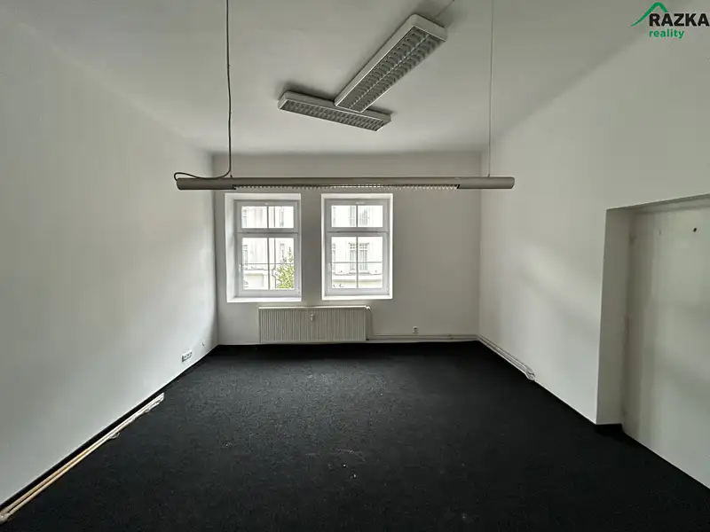 Pronájem kanceláře 25 m², Mariánské Lázně – náhled fotky 2