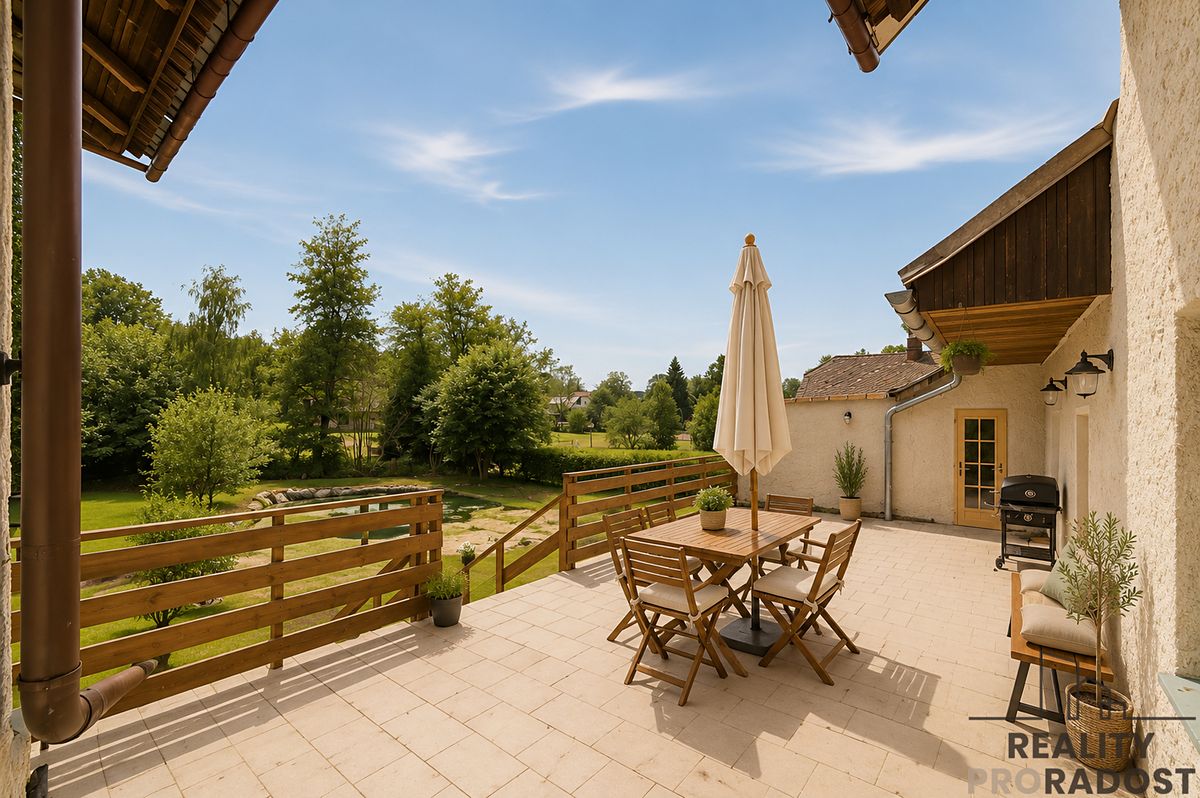 Prodej rodinného domu 491 m², pozemek 1652 m²