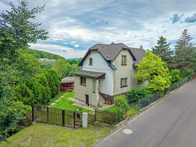 Prodej  rodinného domu 219 m², pozemek 797 m²