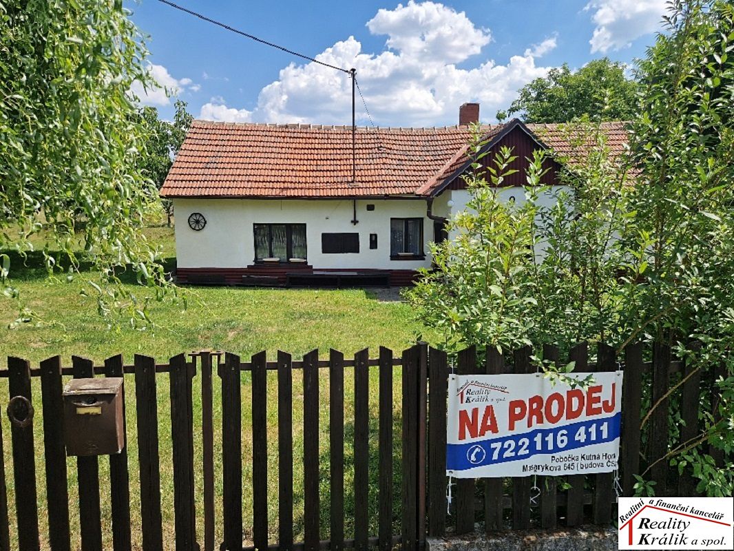 Prodej rodinného domu 135 m², pozemek 1350 m² – fotografie 2