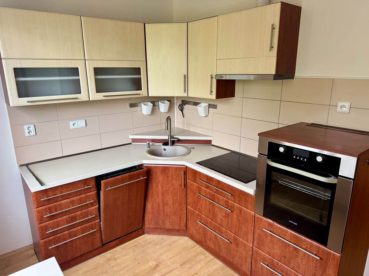 Pronájem bytu 4+1 75 m² – fotografie 2