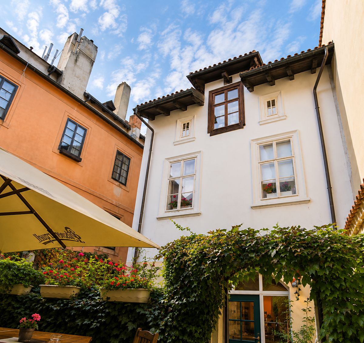 Prodej činžovního domu 1406 m² – fotografie 4