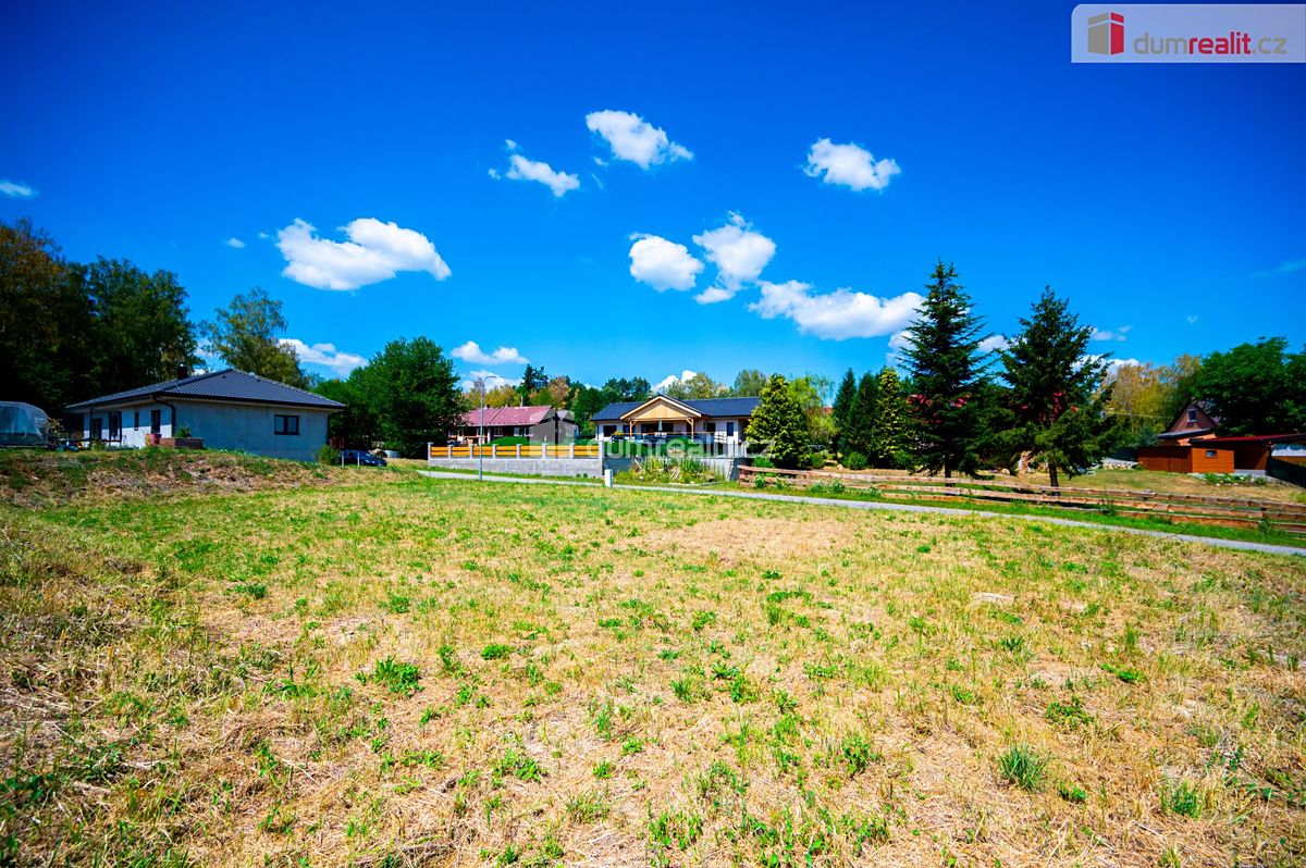 Prodej stavebního pozemku 840 m² – fotografie 3