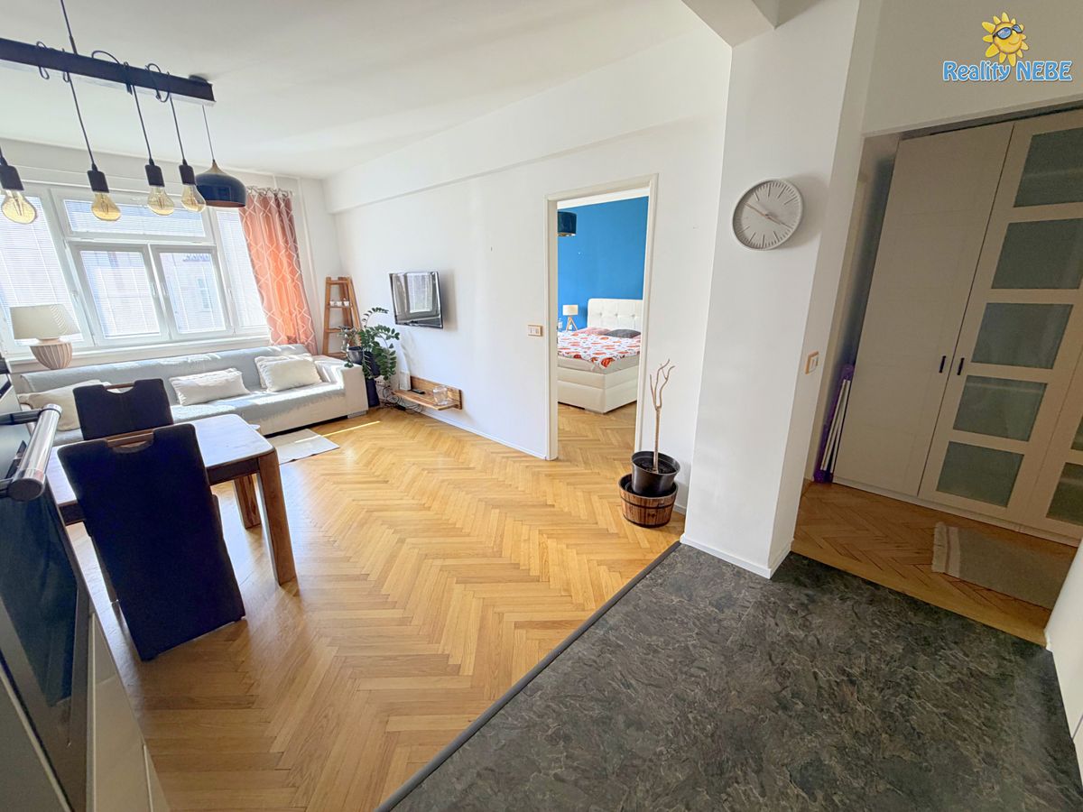 Pronájem bytu 2+kk 61 m² – fotografie 5