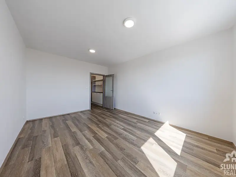 Pronájem bytu 1+kk 27 m², Uherské Hradiště – náhled fotky 3