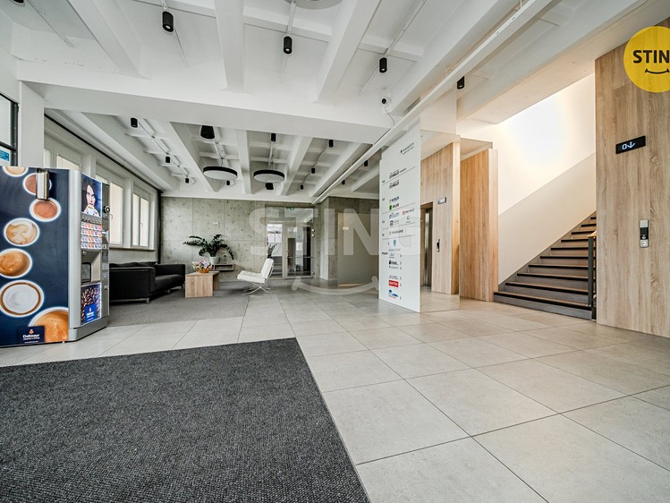 Комерційне приміщення в оренду, 1 152 м² (19 з 21)