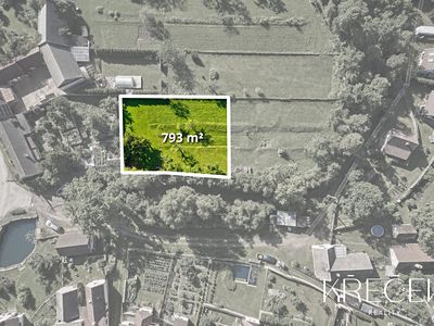 Prodej stavebního pozemku 793 m²