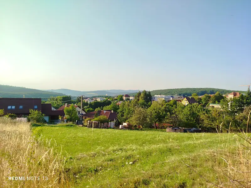 Prodej stavebního pozemku 800 m², Zlín – náhled fotky 3