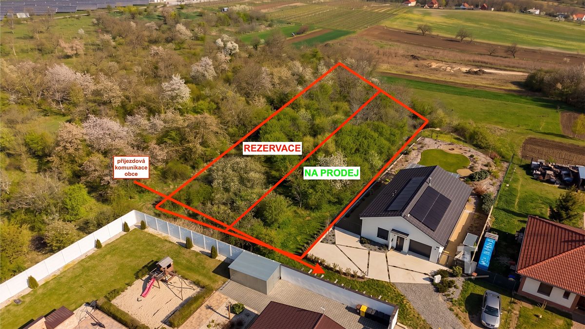 Prodej stavebního pozemku 940 m² – fotografie 3