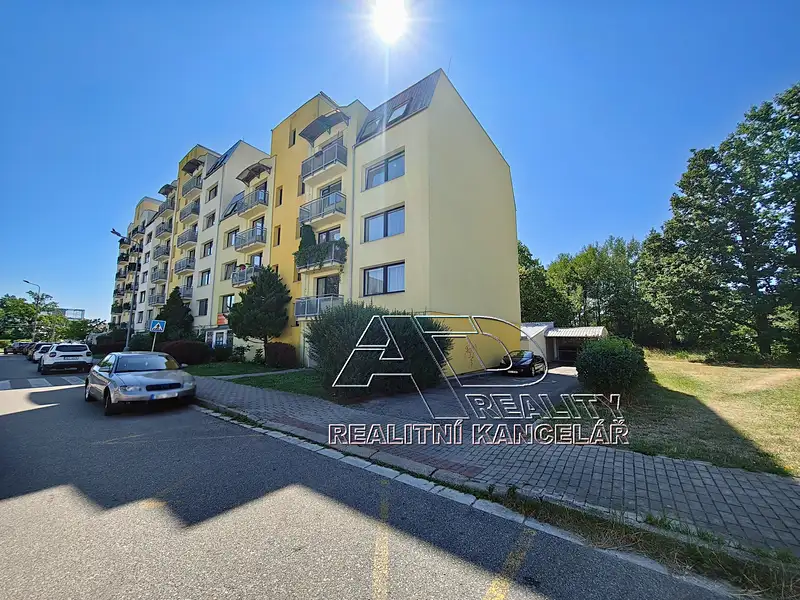 Prodej garážového stání 13 m², České Budějovice – náhled fotky 2