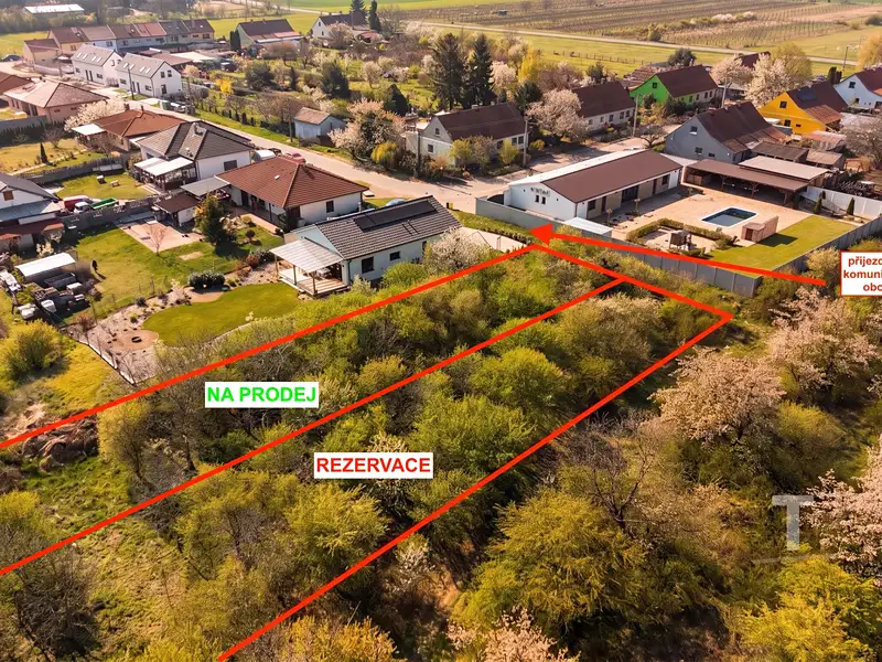 Prodej stavebního pozemku 940 m², Drnholec – náhled fotky 2