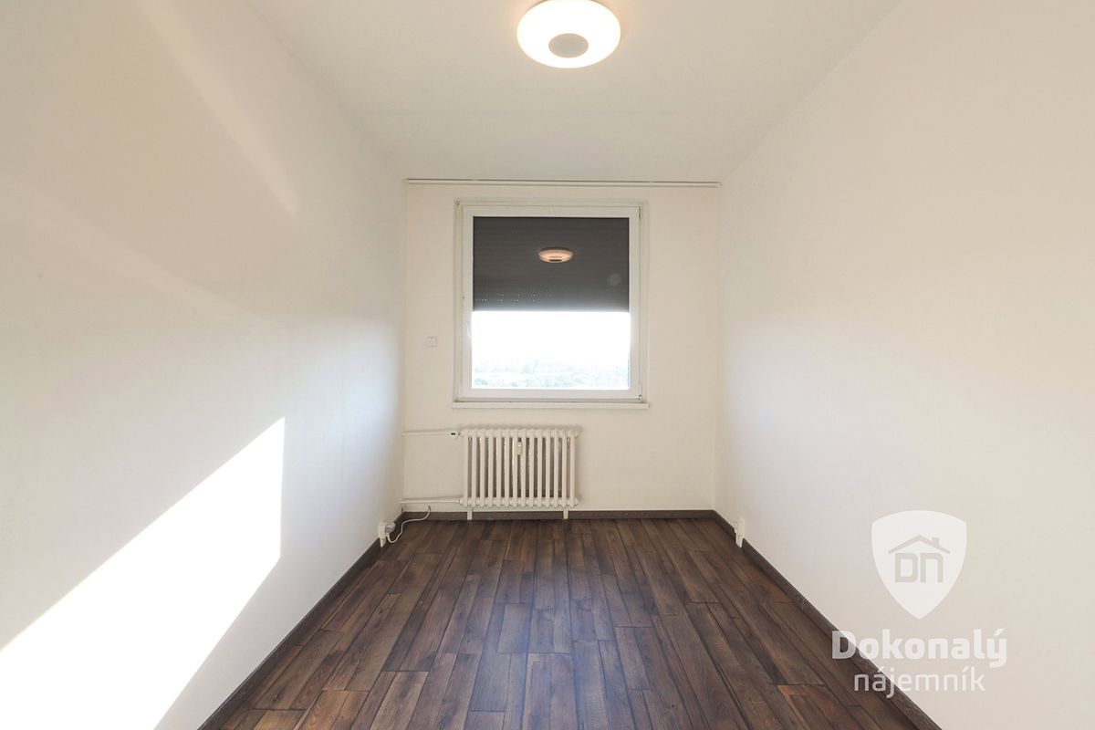 Pronájem bytu 2+kk 43 m² – fotografie 3