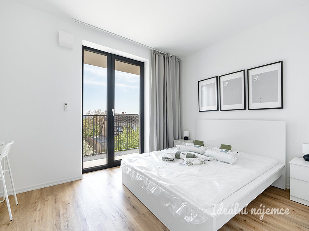 Pronájem bytu 2+kk 42 m² – fotografie 5