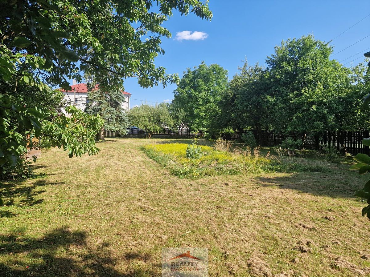 Prodej stavebního pozemku 1060 m²