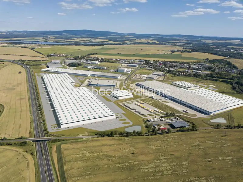 Pronájem výrobní haly, prostoru 7760 m², Cheb – náhled fotky 2
