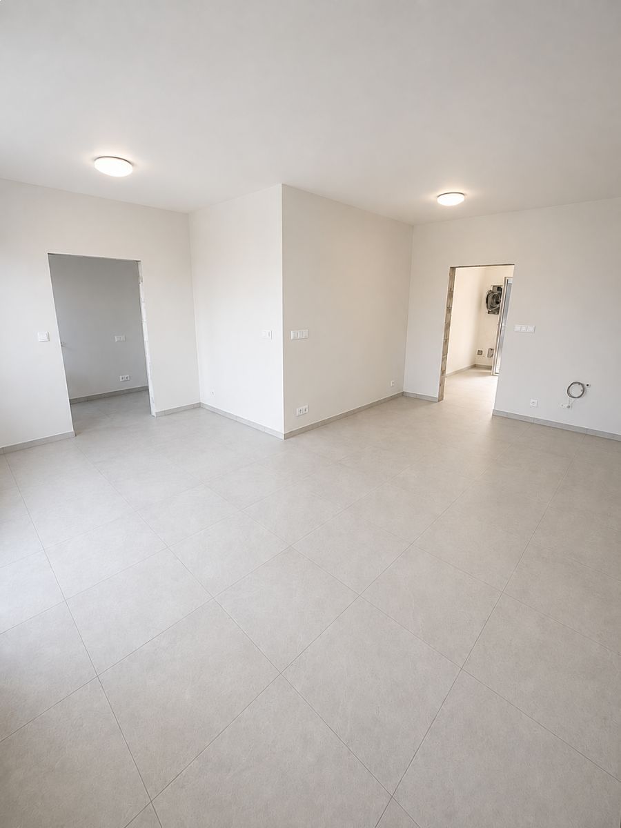 Prodej rodinného domu 140 m², pozemek 253 m² – fotografie 4