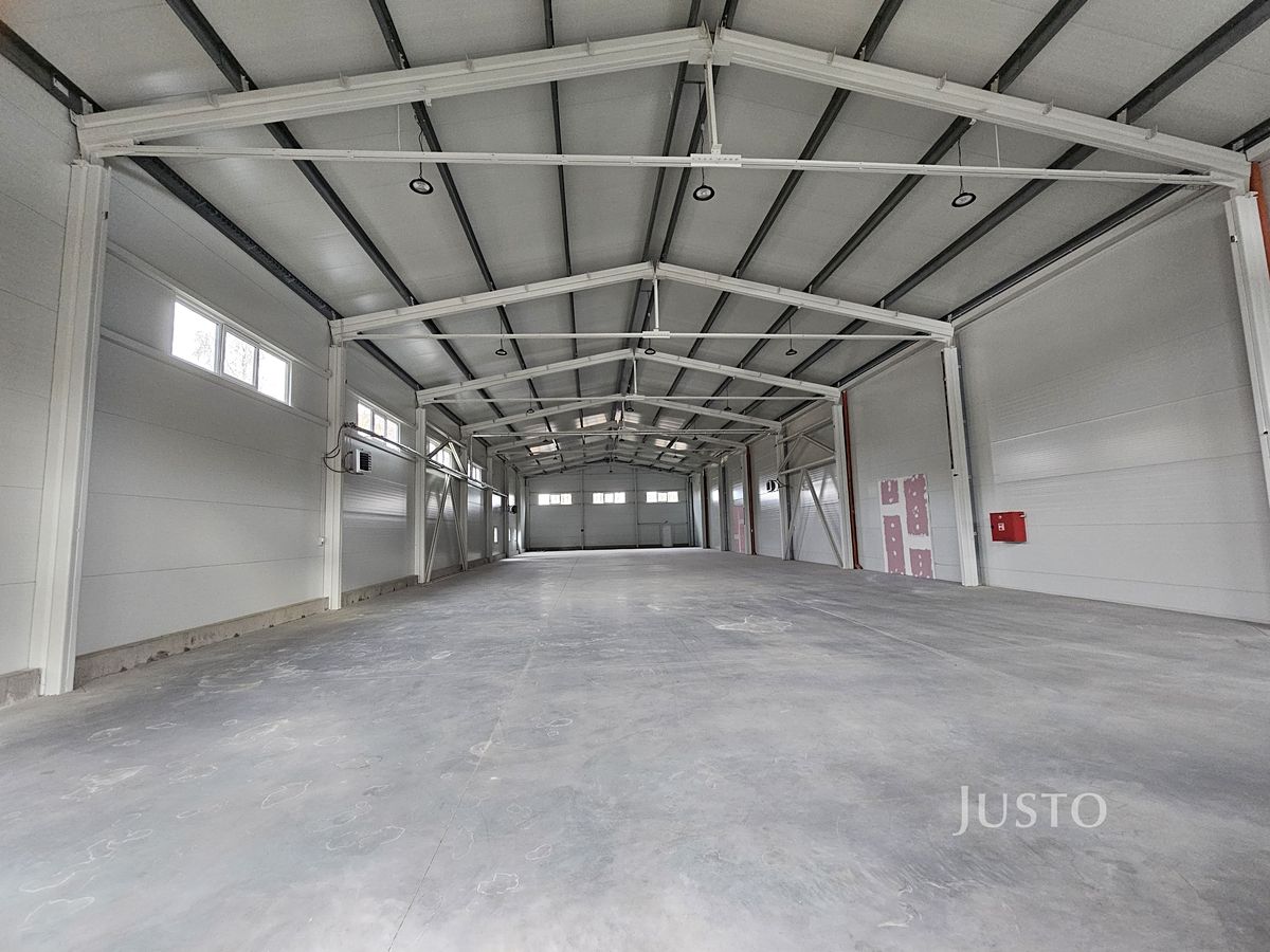 Pronájem výrobní haly, prostoru 738 m² – fotografie 2
