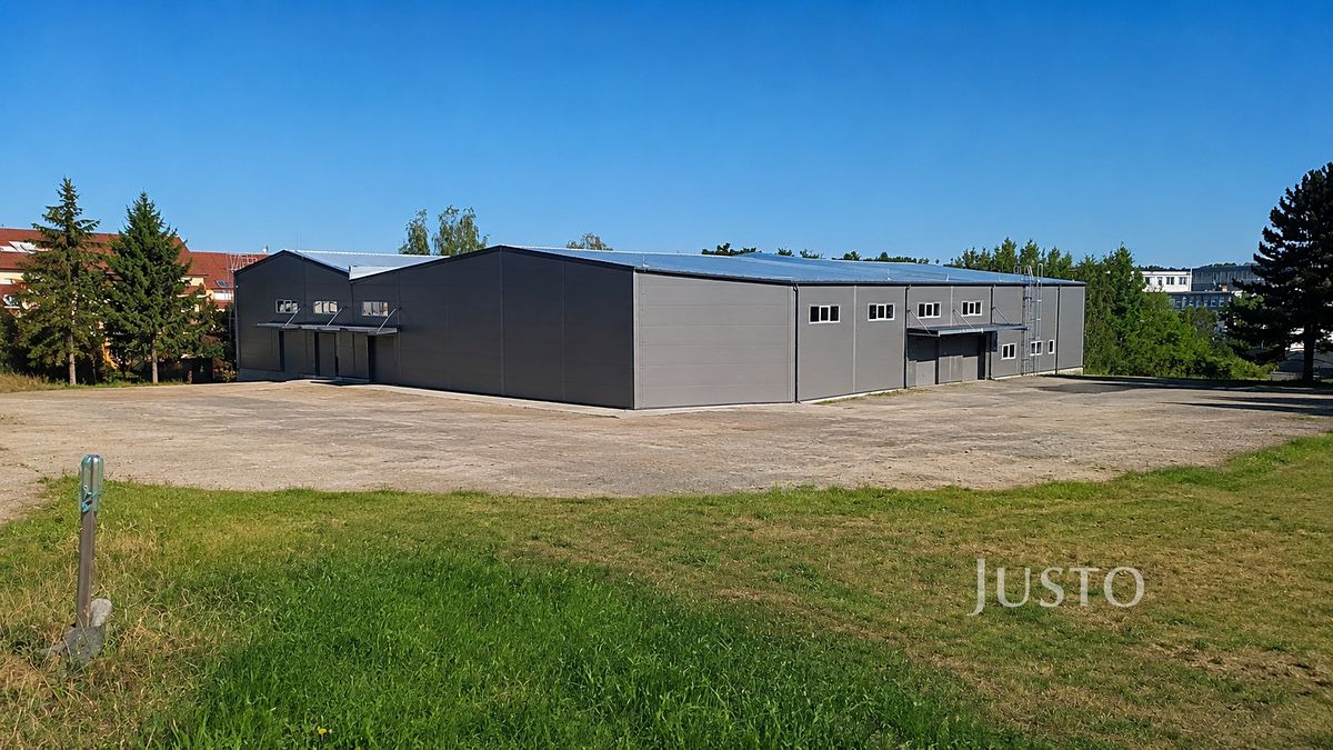 Pronájem výrobní haly, prostoru 738 m²