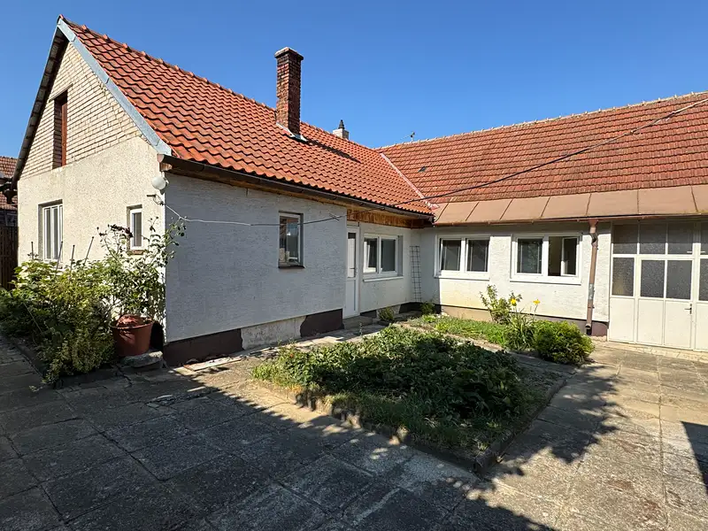 Prodej rodinného domu 160 m², pozemek 478 m², Strání – náhled fotky 1