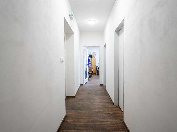 Комерційне приміщення на продаж, 1 650 м² (7 з 24)
