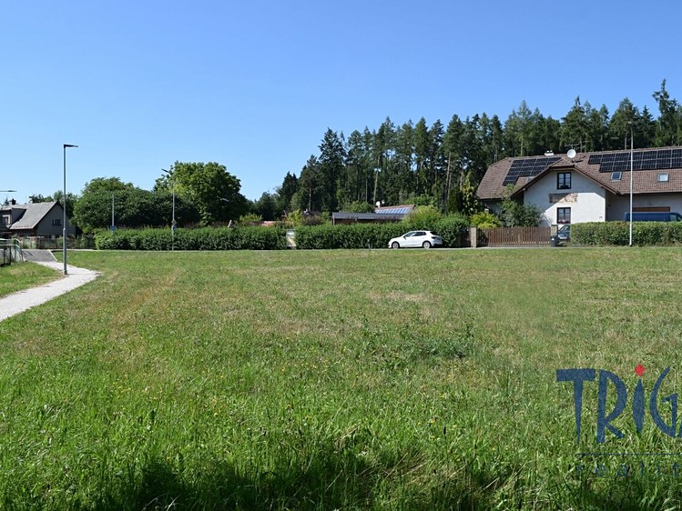 Grundstück zum Kauf, 1.611 m² (1 von 12)