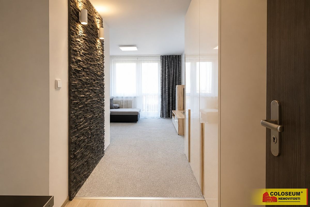 Pronájem bytu 1+kk 31 m² – fotografie 4