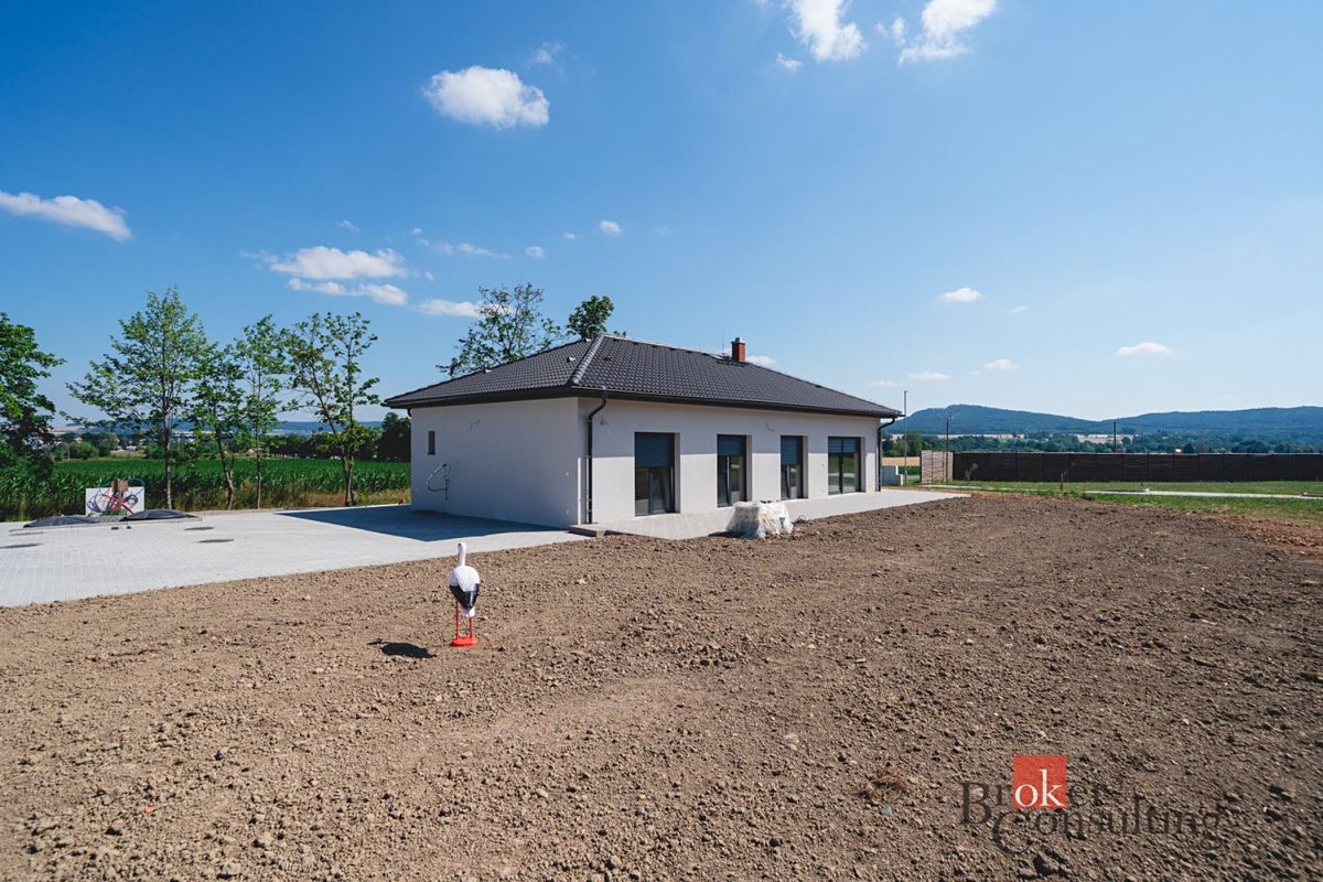 Prodej rodinného domu 152 m², pozemek 935 m² – fotografie 5