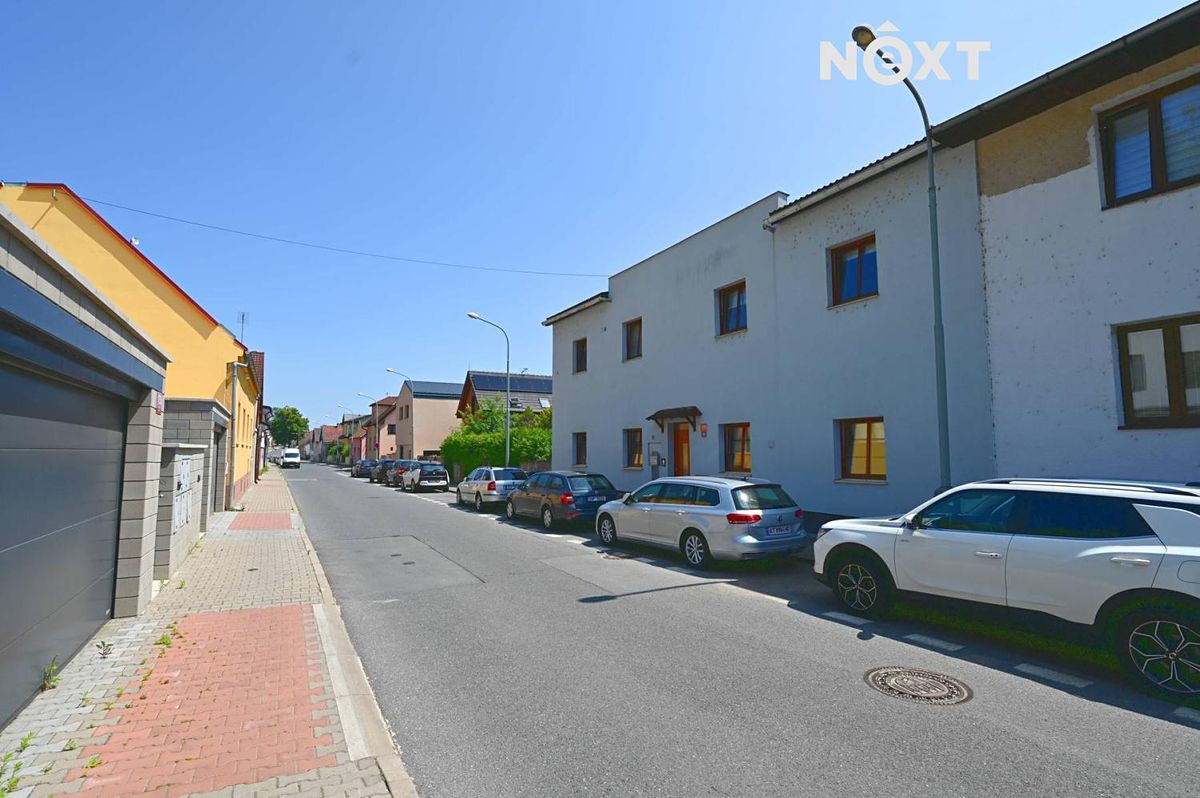 Prodej rodinného domu 215 m², pozemek 100 m²