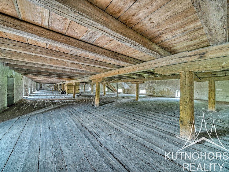 Комерційне приміщення на продаж, 378 м² (18 з 30)