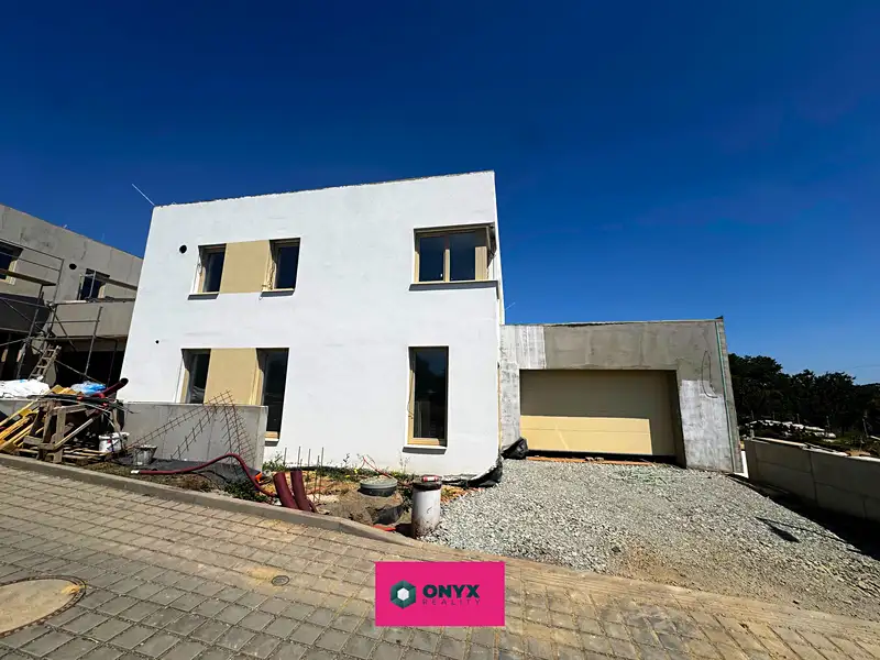 Prodej rodinného domu 242 m², pozemek 501 m², Rousínov – náhled fotky 3