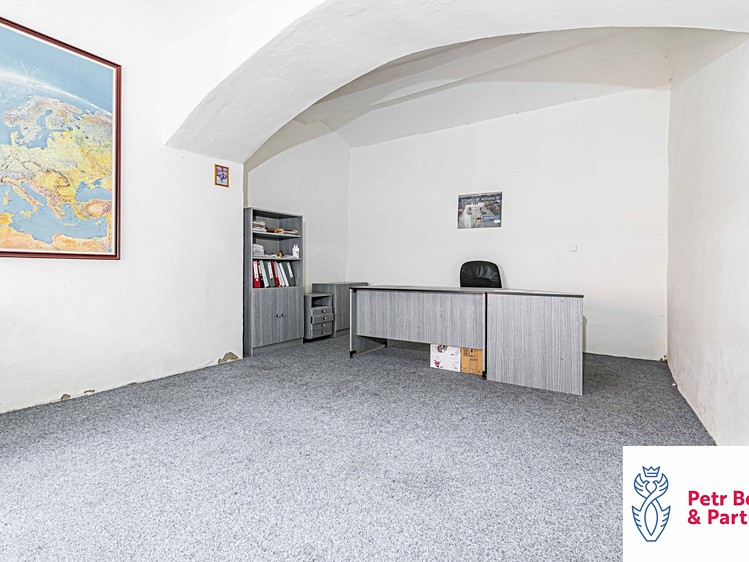Gewerbefläche zum Kauf, 1.100 m² (43 von 55)
