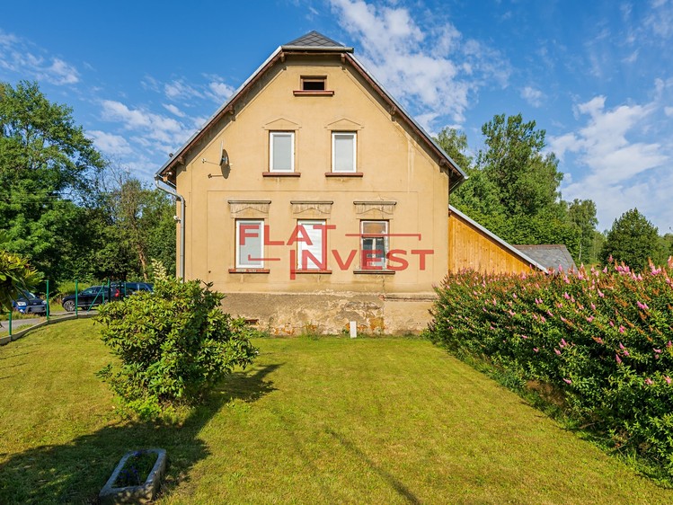 Haus zum Kauf, 356 m² (2 von 28)