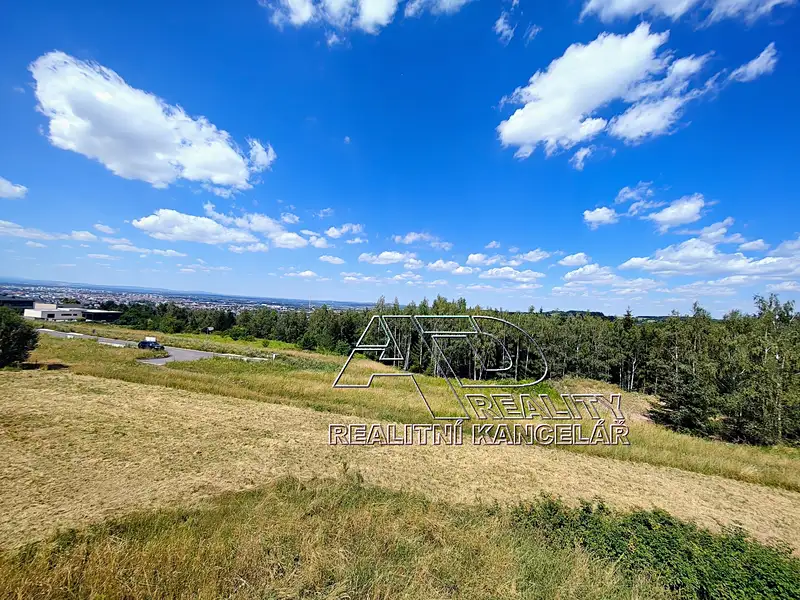 Prodej stavebního pozemku 613 m², Srubec – náhled fotky 3