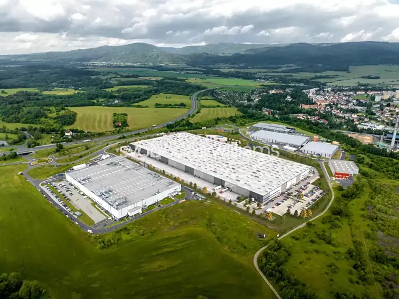 Pronájem výrobní haly, prostoru 38800 m², Ostrov – náhled fotky 2