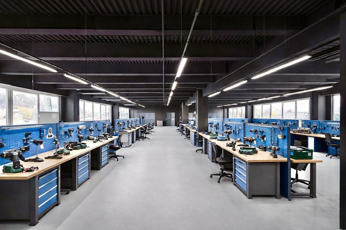Pronájem výrobní haly, prostoru 607 m²
