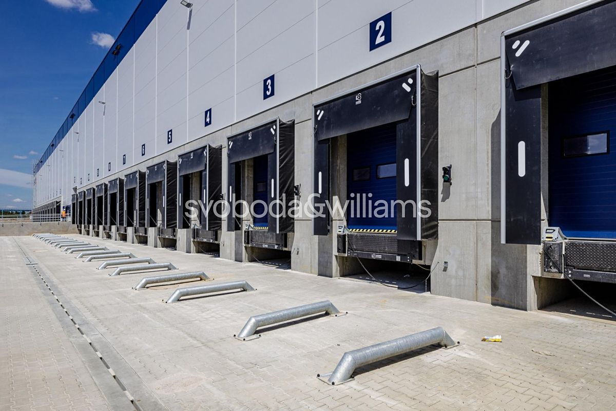 Pronájem skladového prostoru 5000 m²