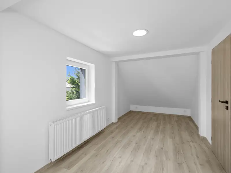 Prodej rodinného domu 150 m², pozemek 180 m², Senomaty – náhled fotky 3
