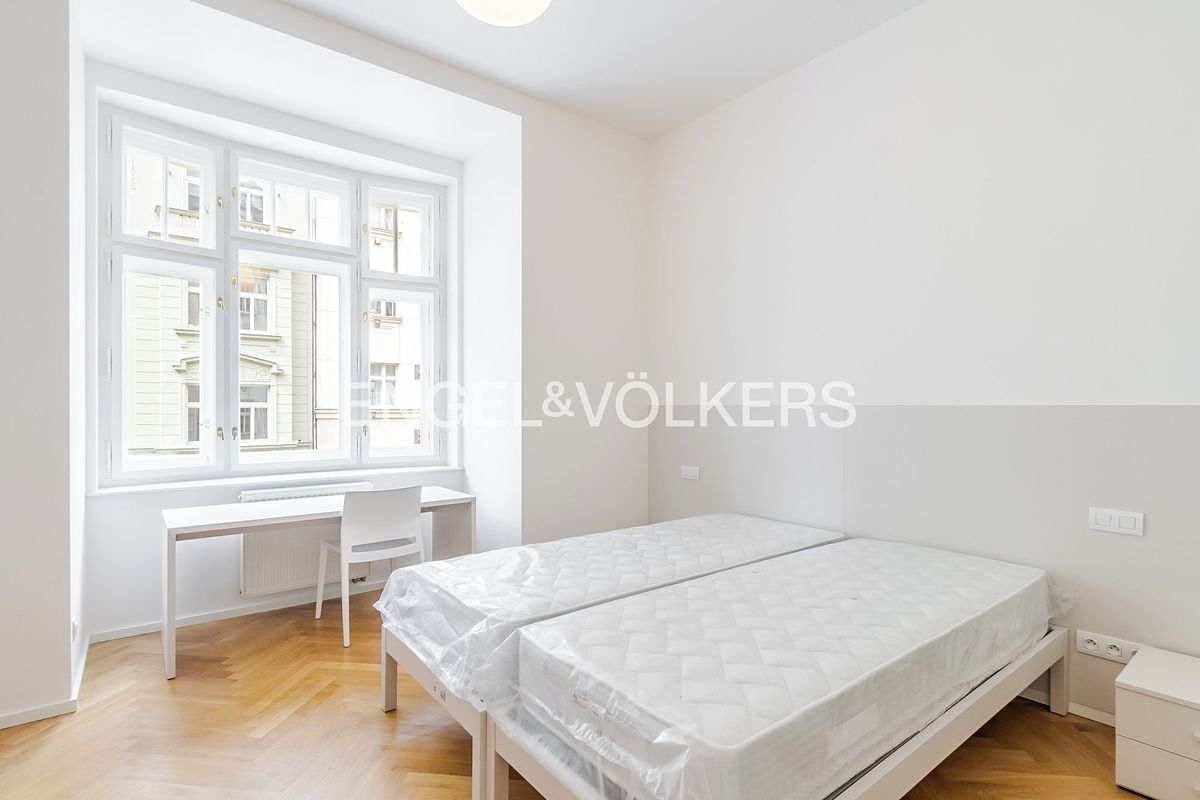 Pronájem bytu 4+1 102 m² – fotografie 4
